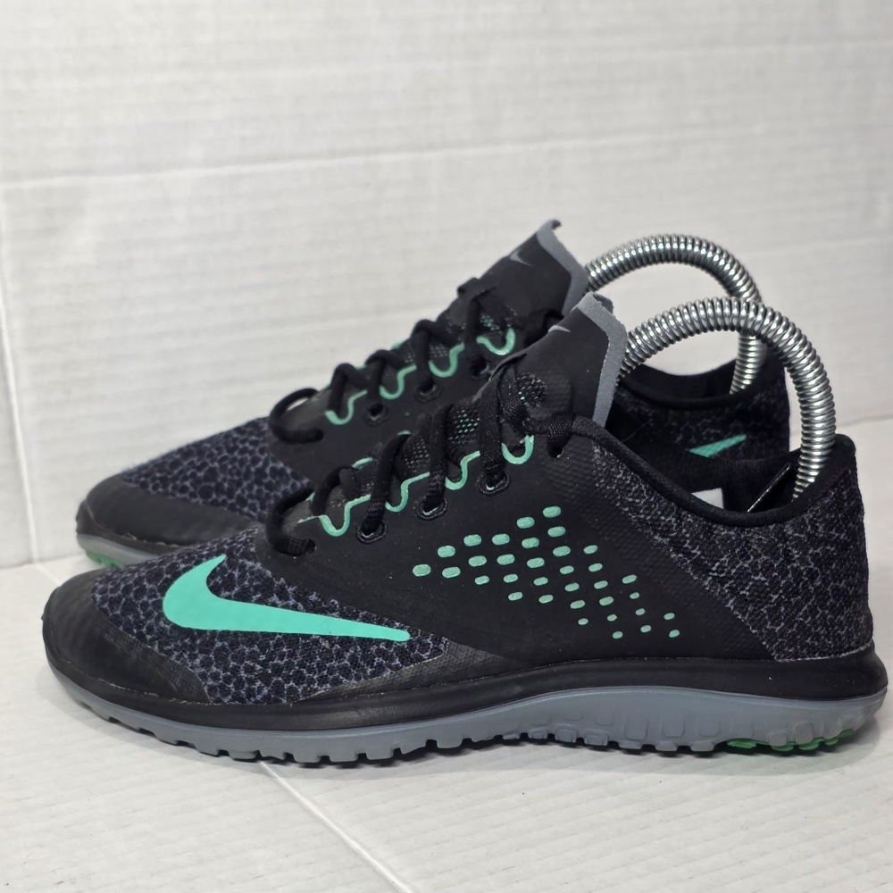 Nike FS Lite Run 2 Black & Green Running Sneakers Womans Size 6